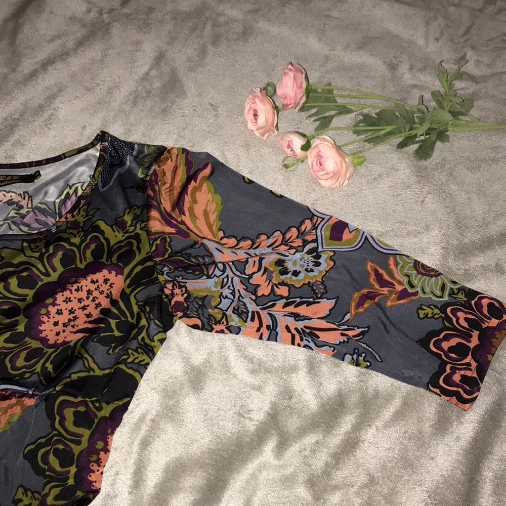 (SOLD) 🌼Midi Floral Empire Waist Tunic Dress - Picture 4 of 8